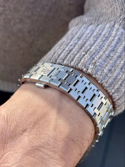 Audemars Piguet Royal Oak 41mm Black Dial – Stainless Steel Luxury Watch